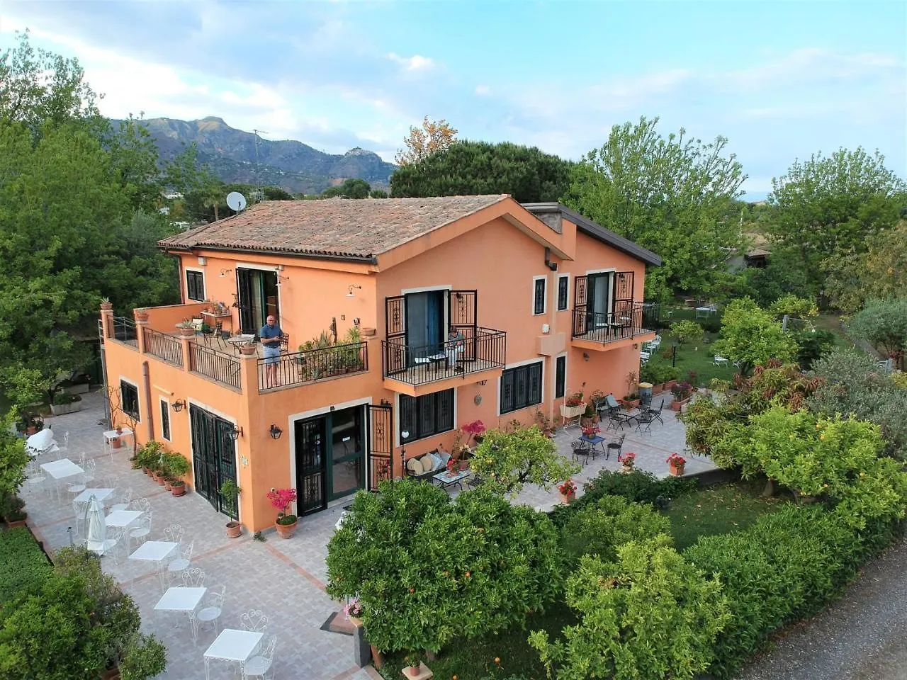 Nocleg ze śniadaniem B&B Villa Maria Giovanna Giardini-Naxos