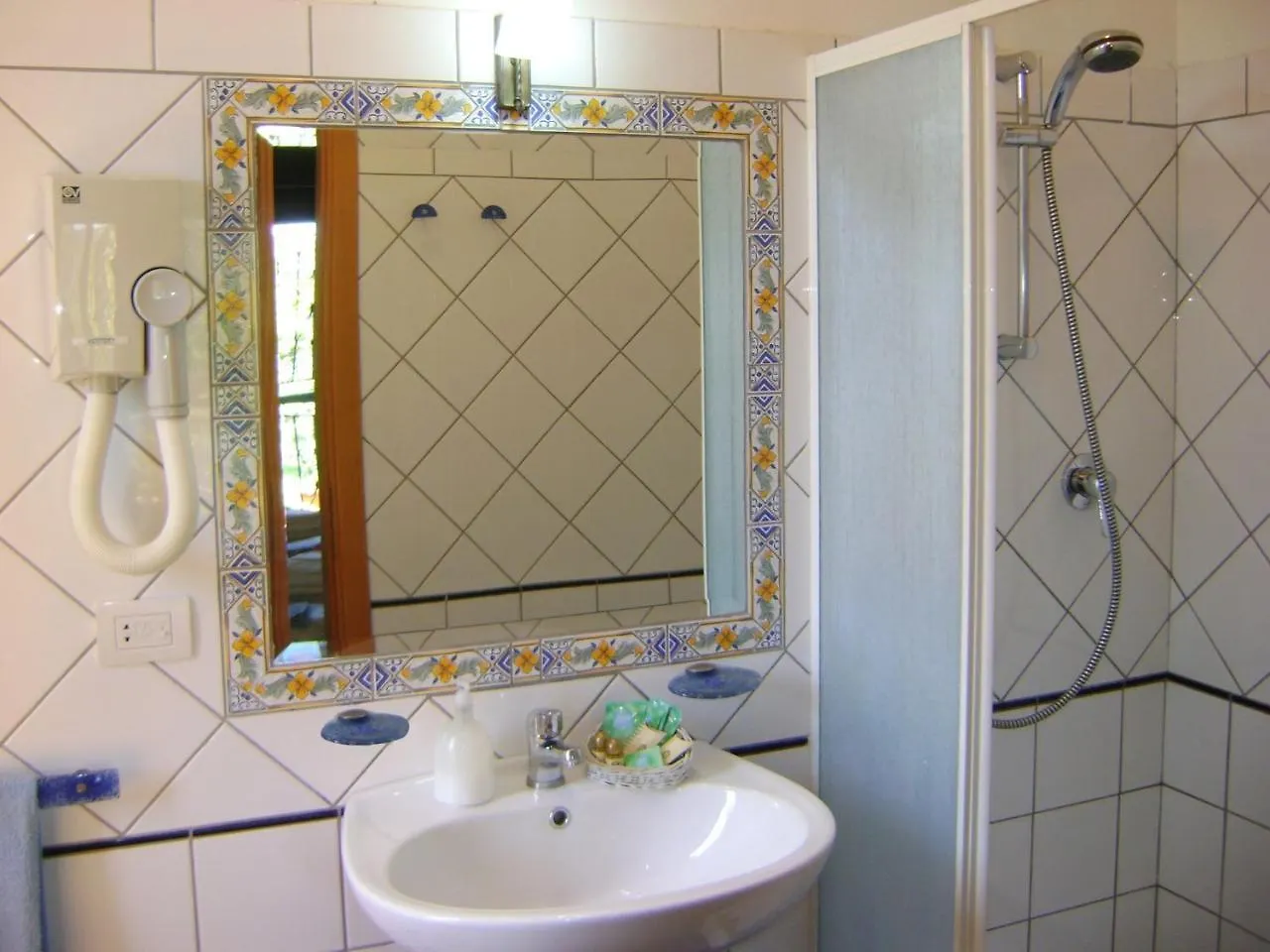 *** Nocleg ze śniadaniem B&B Villa Maria Giovanna Giardini-Naxos Włochy